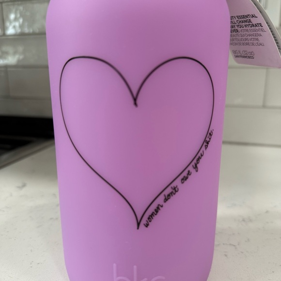 BKR 1L “Women don’t owe you S*” Heart Water Bottle Reign - Picture 2 of 3